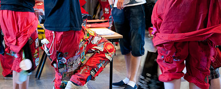Röda studentoveraller